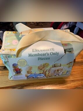 Cherished Teddies Pastel Tote with Cream Strap (Only what’s shown)